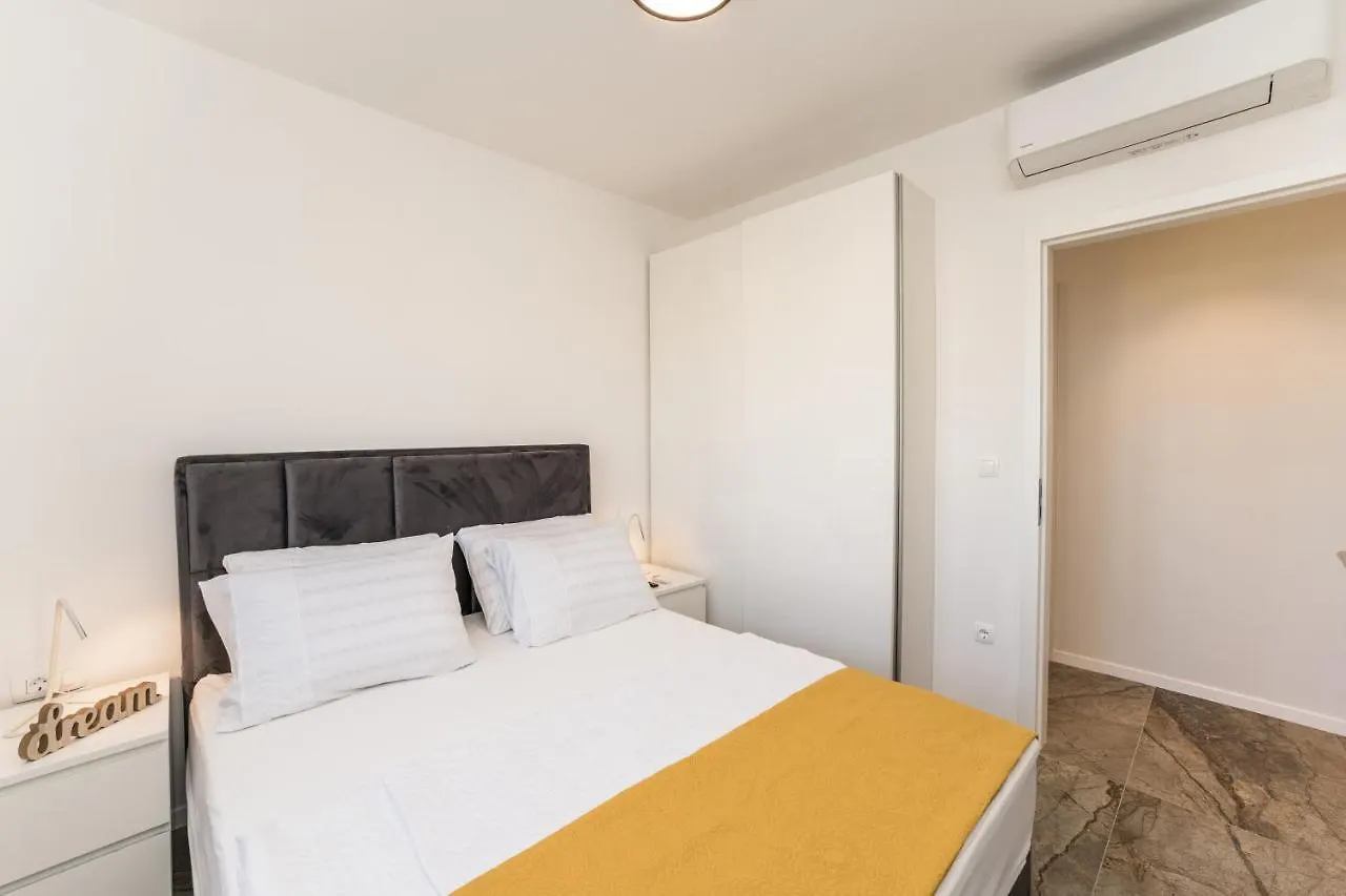 Deluxe Apartment Cigit Turanj